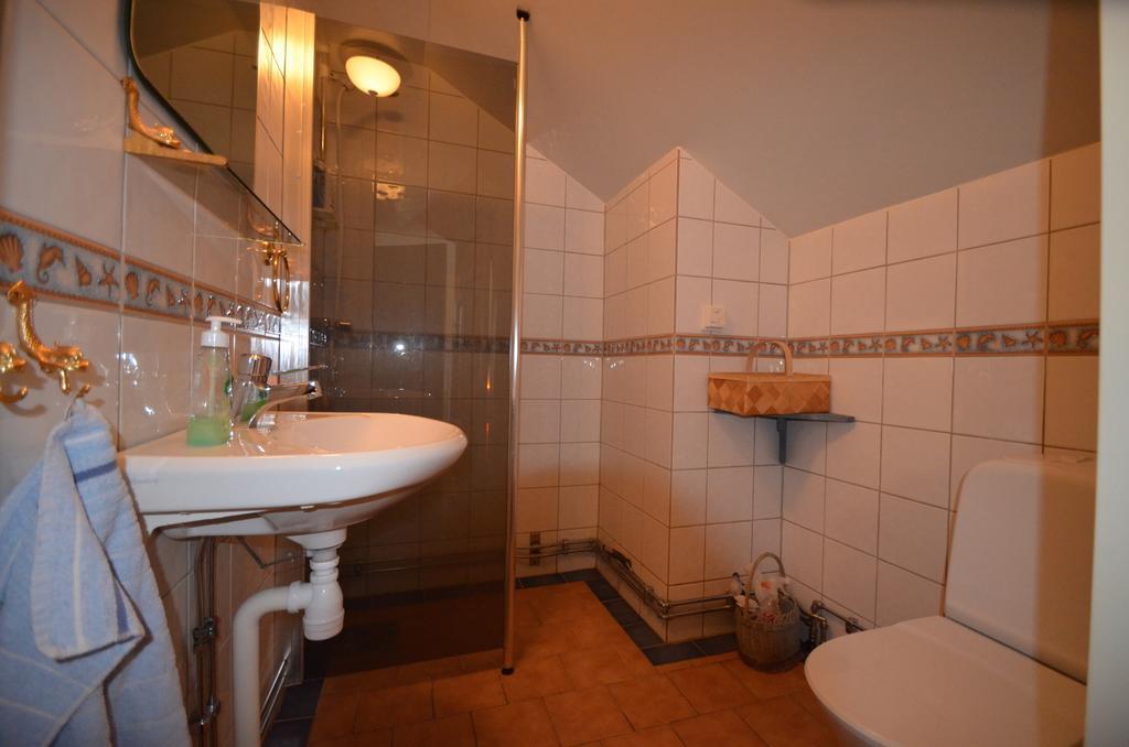 Broby Gard Hotel Märsta Værelse billede
